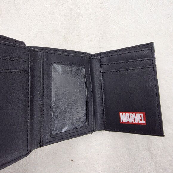 Marvels Avengers Bifold Wallet Spiderman - Picture 2 of 4